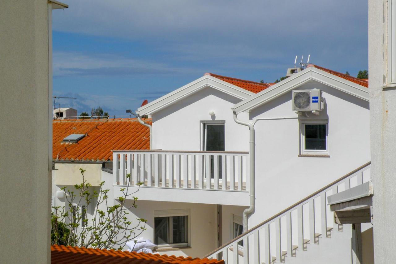 Lada Apartmani Novalja Ngoại thất bức ảnh