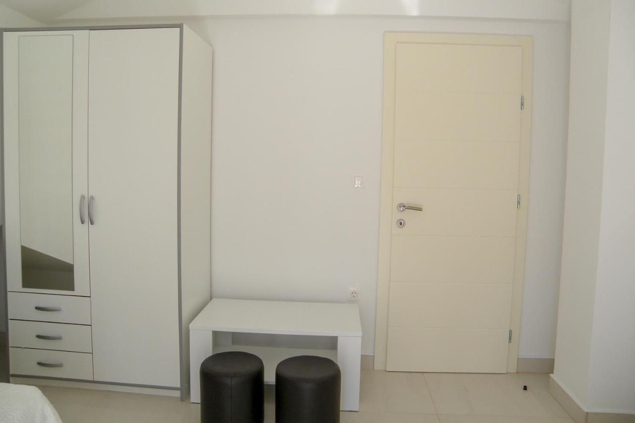 Lada Apartmani Novalja Ngoại thất bức ảnh