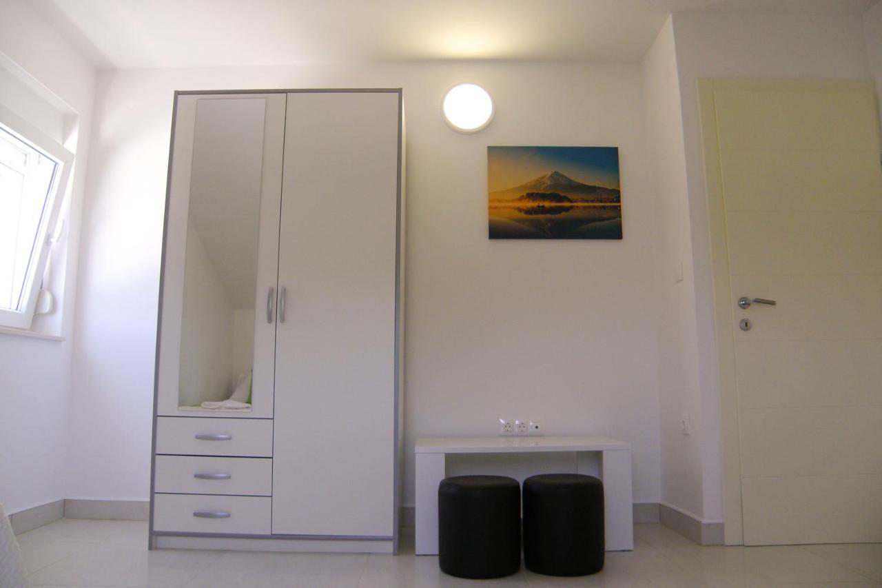 Lada Apartmani Novalja Ngoại thất bức ảnh