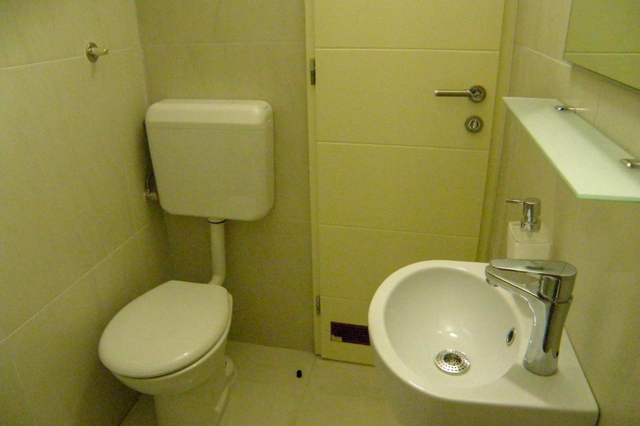 Lada Apartmani Novalja Ngoại thất bức ảnh
