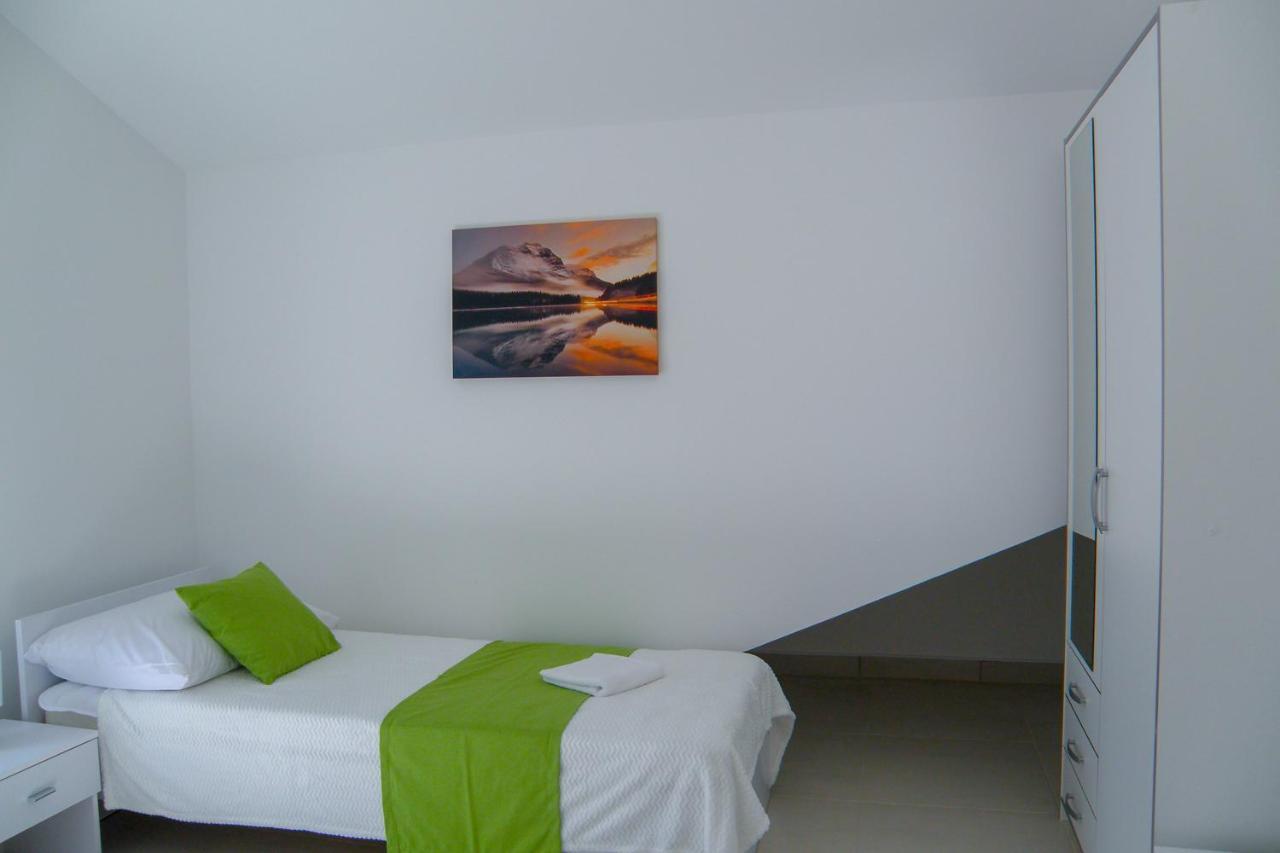 Lada Apartmani Novalja Ngoại thất bức ảnh